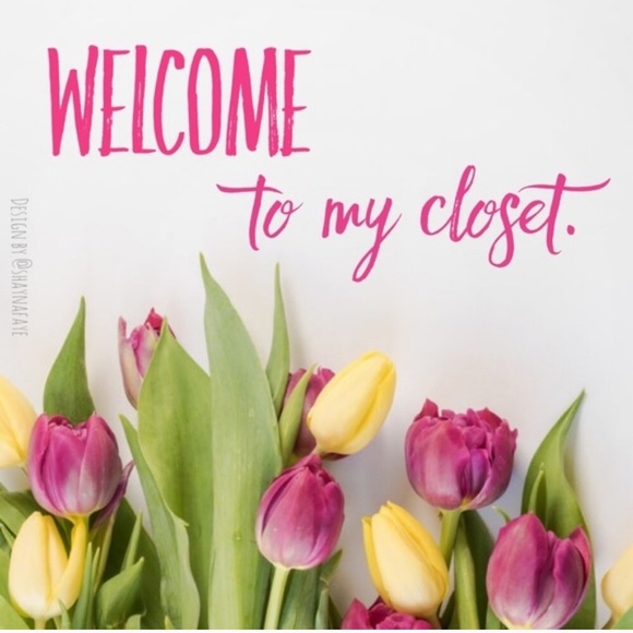 Meet your Posher, Nicole - Picture 2 of 7